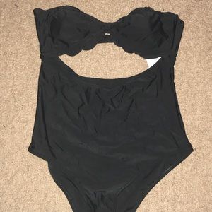 NEW WITH TAGS CUPSHE SWIMSUIT